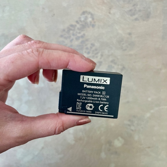 Panasonic Lumix G7 Body FOR PARTS (Faulty Shutter)+ Origin.Battery & EU Charger - Picture 8 of 8